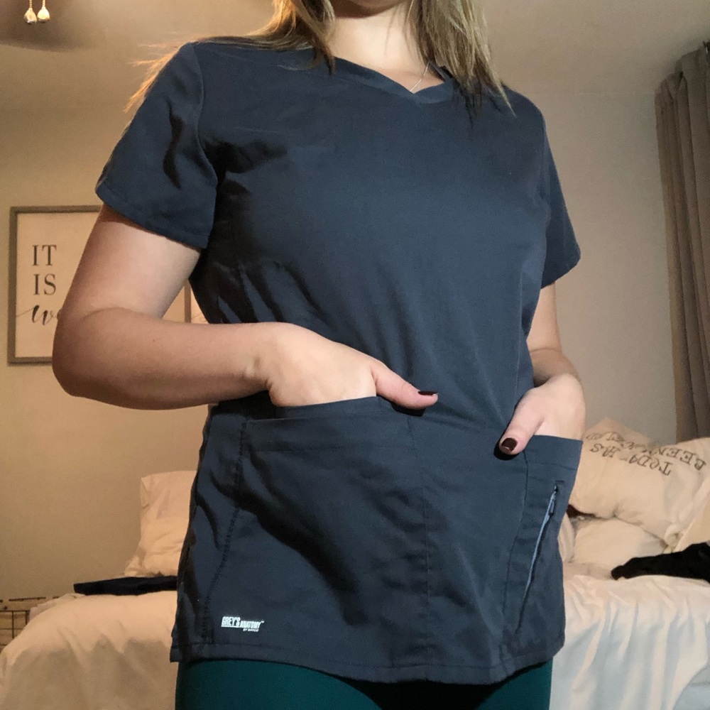 Greys anatomy scrub top